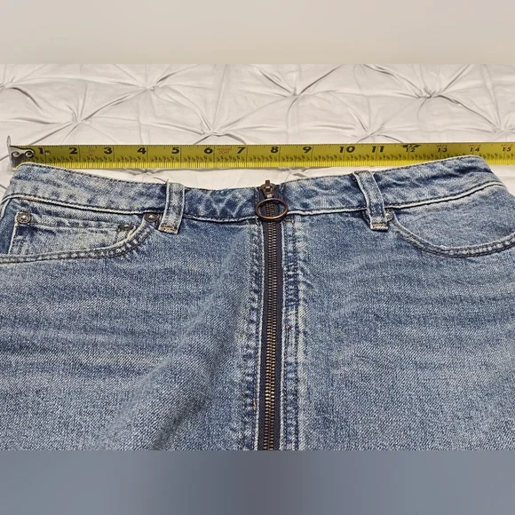 We the Free Zip-Up Denim Mini Skirt Women's Size 25/Size 0-2 - Picture 9 of 9